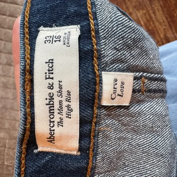 Abercrombie and Fitch Denim Blue Women's Curve Love Shorts - Picture 3 of 3